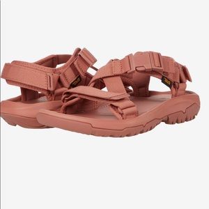 Teva’s Hurricane Verge Sandals